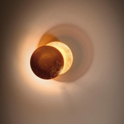 https://www.simiglighting.eu/10754-home_default/lederam-wall-lamp.jpg